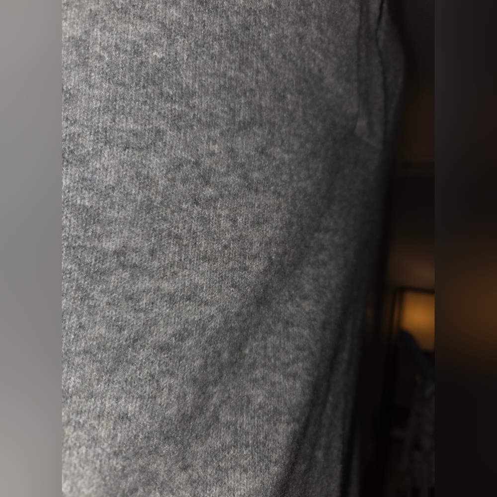 White House Black Market WOMENS Gray Cozy Polo V-Neck Sweater EUC Size L - Picture 5 of 13